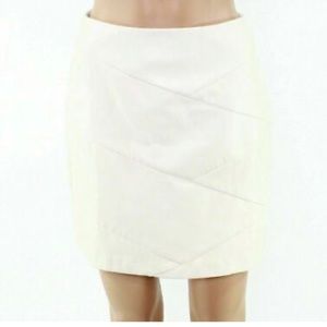 MINKPINK VEGAN LEATHER SKIRT. Size M